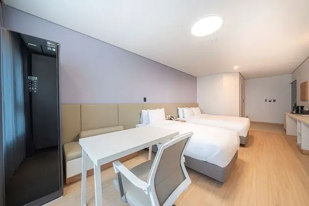 Deluxe Oda, Birden Çok Yatak, Sigara İçilmez, Buzdolabı ve Mikrodalga