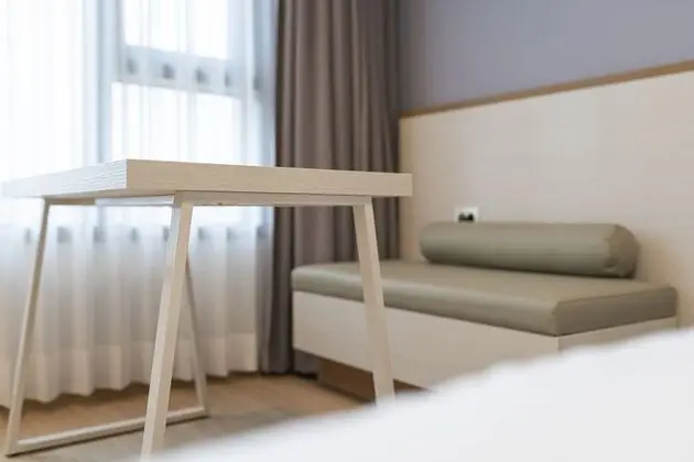 Standard Oda, 1 Çift Kişilik Yatak, Sigara İçilmez, Buzdolabı ve Mikrodalga