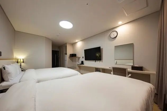 Standard Oda, Birden Çok Yatak, Sigara İçilmez, Buzdolabı ve Mikrodalga