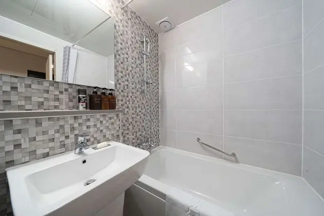 Standard Oda, Birden Çok Yatak, Sigara İçilmez, Buzdolabı ve Mikrodalga