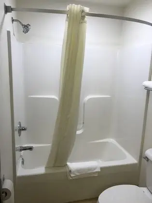 Standard Oda, Birden Çok Yatak, Sigara İçilmez, Buzdolabı ve Mikrodalga