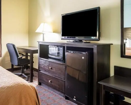 Standard Oda, 2 Büyük (Queen) Boy Yatak, Sigara İçilmez, Buzdolabı ve Mikrodalga (Pet Friendly)