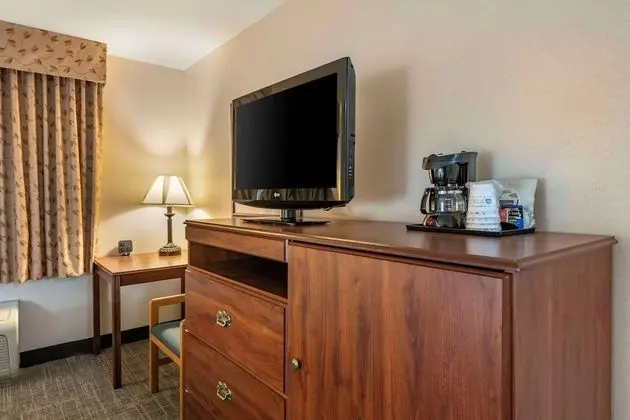 Standard Oda, 2 Büyük (Queen) Boy Yatak, Sigara İçilmez, Buzdolabı ve Mikrodalga (Pet Friendly)