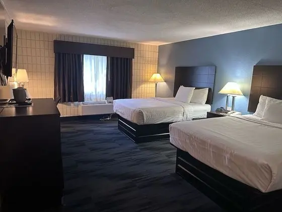Oda, 2 Büyük (Queen) Boy Yatak, Sigara İçilmez, Havuz Kenarı (Pet-Friendly)