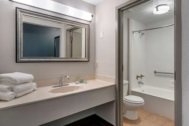 Standard Oda, 1 En Büyük (King) Boy Yatak, Sigara İçilmez, Balkon