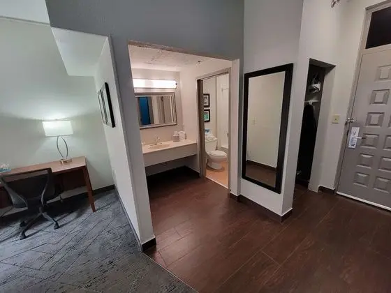 Standard Oda, 2 Büyük (Queen) Boy Yatak, Sigara İçilmez, Balkon