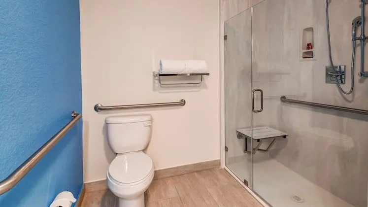 Standard Oda, 1 En Büyük (King) Boy Yatak, Engellilere Uygun, Sigara İçilmez