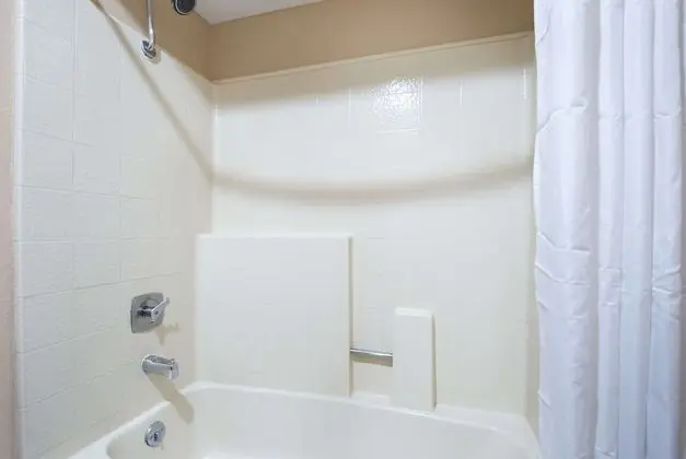 Standard Oda, 1 En Büyük (King) Boy Yatak, Sigara İçilmez, Buzdolabı ve Mikrodalga (Pet Friendly)