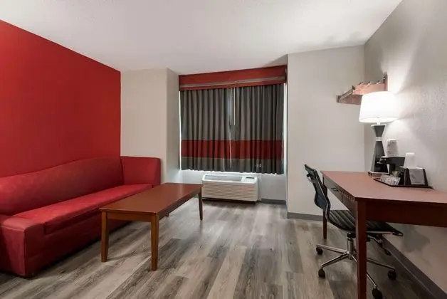 Süit, 1 En Büyük (King) Boy Yatak ve Çekyat, Sigara İçilmez (with Sofabed)