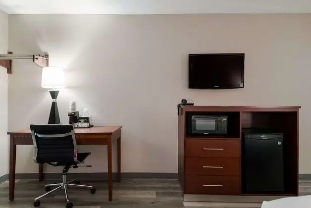 Süit, 1 En Büyük (King) Boy Yatak ve Çekyat, Sigara İçilmez (with Sofabed)