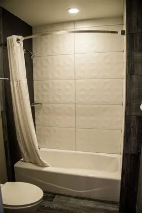 Standard Oda, 2 Büyük (Queen) Boy Yatak, Sigara İçilmez, Buzdolabı ve Mikrodalga