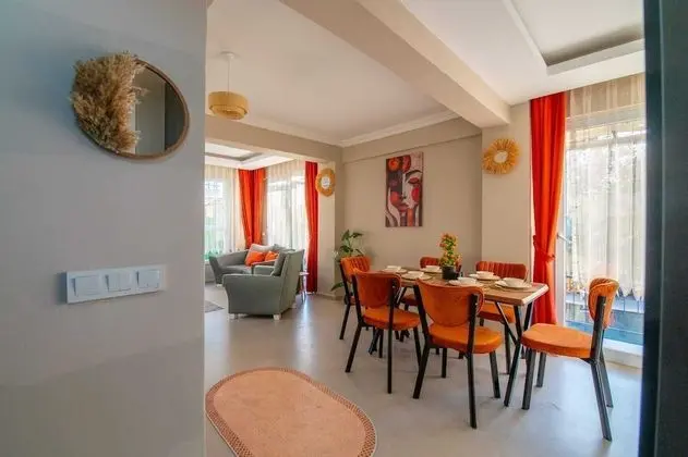 Odada yemek servisi