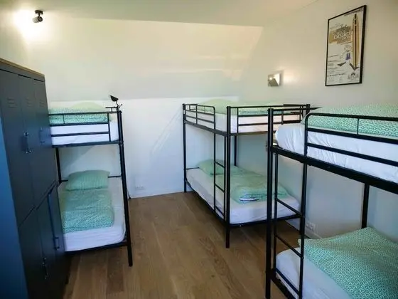 Basic Ortak Ranzalı Oda (6 People)