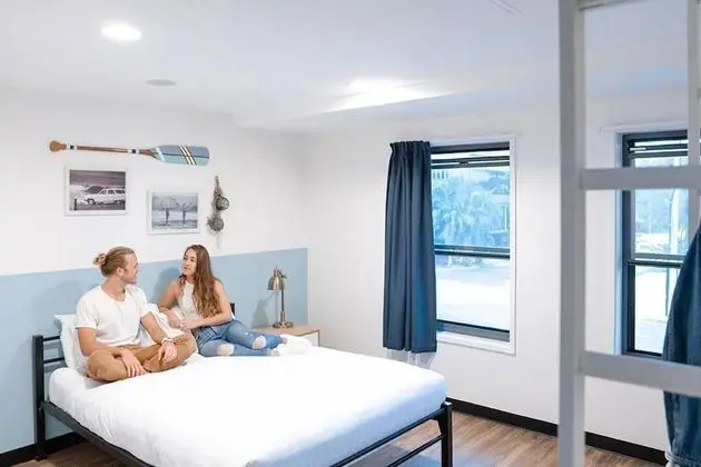 Basic Tek Büyük Yataklı Oda