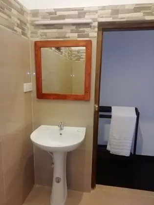 Superior Tek Büyük Yataklı Oda, 3 Yatak Odası, Bahçe Manzaralı