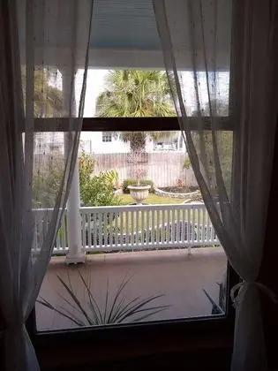 Comfort Büyük Yataklı Tek Kişilik Oda, Özel Banyo (Tropical Garden)