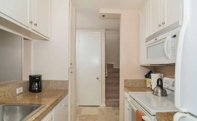 Ev, Birden Çok Yatak (Surf View Penthouse)