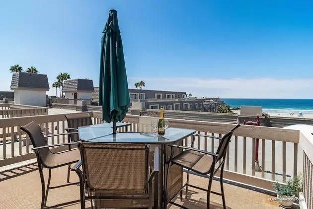 Ev, Birden Çok Yatak (Surf View Penthouse)