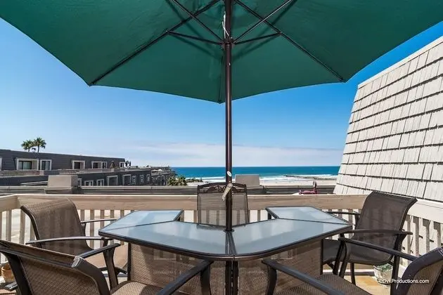 Ev, Birden Çok Yatak (Surf View Penthouse)