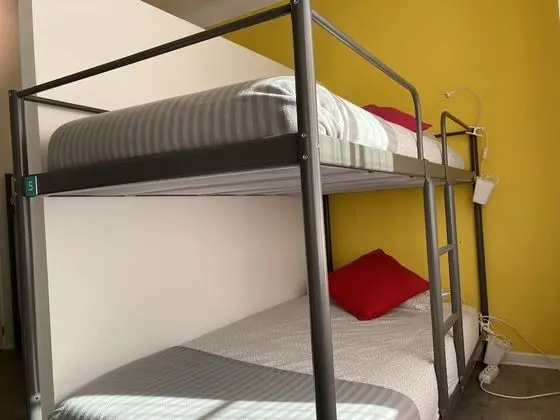 Ortak Ranzalı Oda, Sadece kadınlar için