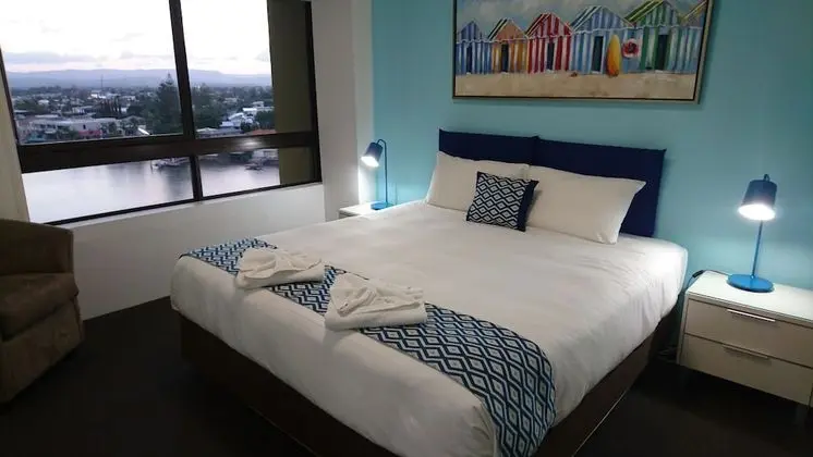 Apart Daire, 2 Yatak Odası, Balkon, Nehir Manzaralı (2 bathrooms, 5 nights)
