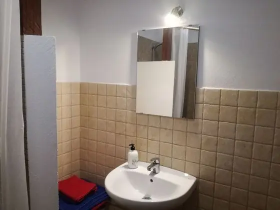 Ortak Ranzalı Oda, Ortak Banyo (1 bed in 2 Bed Dorm)