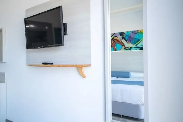 Surfing Dreams, Sea View