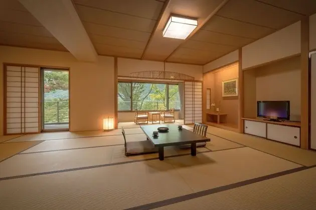 Traditional Oda (Japanese Style)