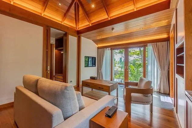 Pool Villas