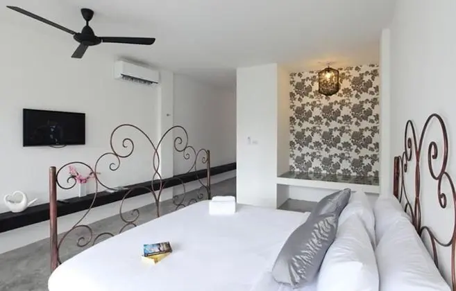 Grand Deluxe