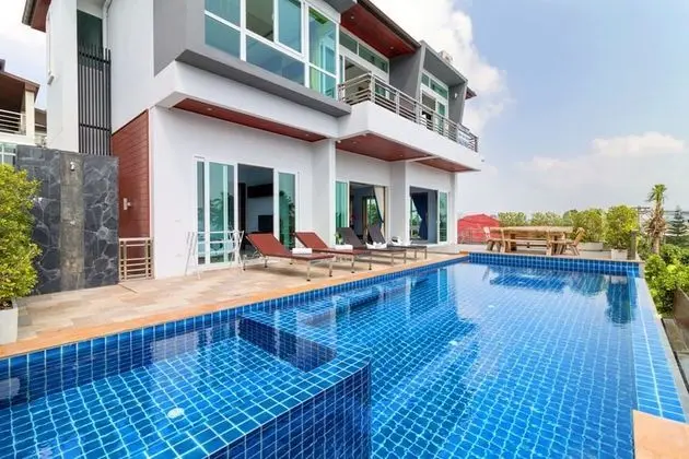 Luxury Pool Villa with Sea View