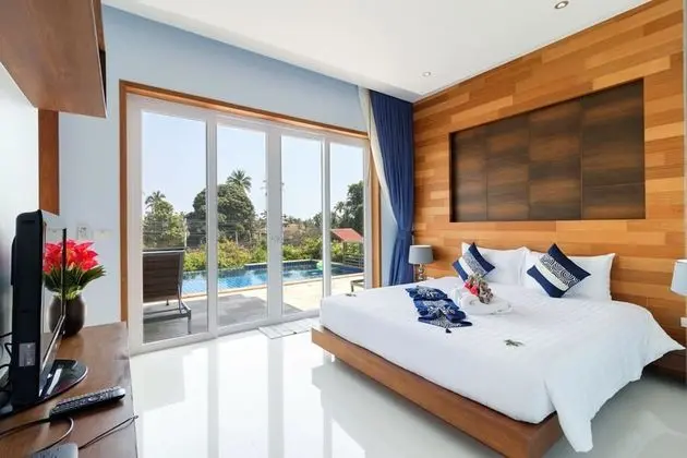 Luxury Pool Villa with Sea View