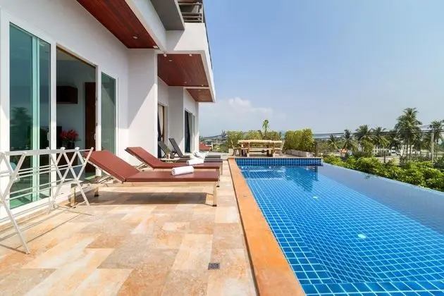 Luxury Pool Villa with Sea View