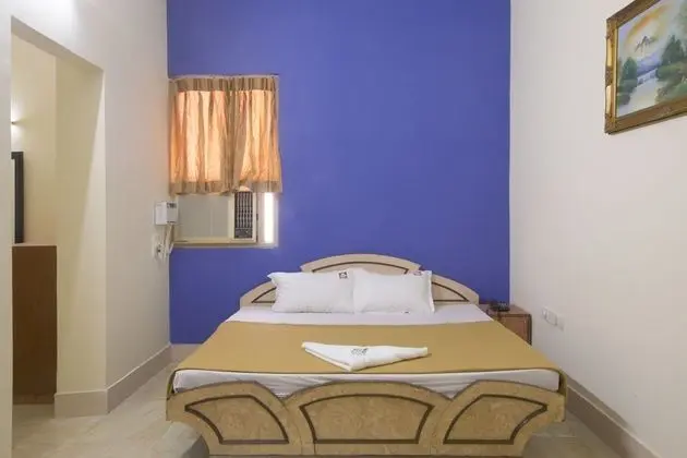 Deluxe Tek Büyük Yataklı Oda (AC)
