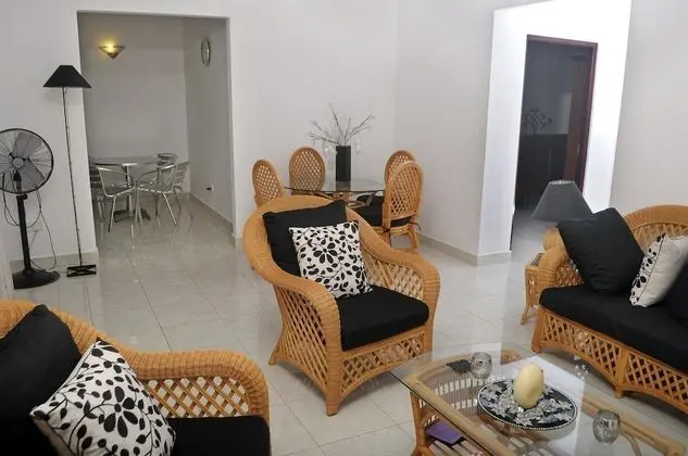Deluxe Tek Büyük Yataklı Oda, 1 En Büyük (King) Boy Yatak, Sigara İçilmez, Havuz Manzaralı