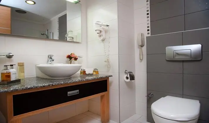 Deluxe Twin Oda (İptal Edilemez)