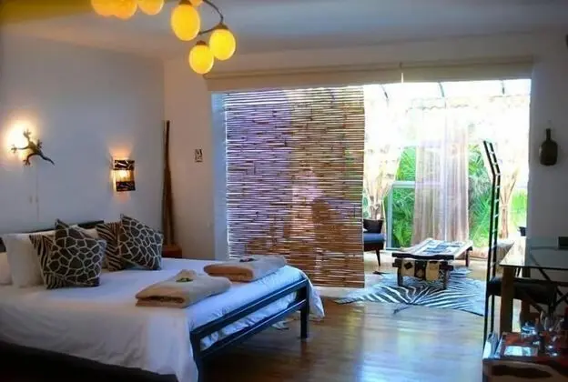 Deluxe Tek Büyük Yataklı Oda, 1 Büyük (Queen) Boy Yatak, Banyolu/Duşlu, Bahçe Manzaralı