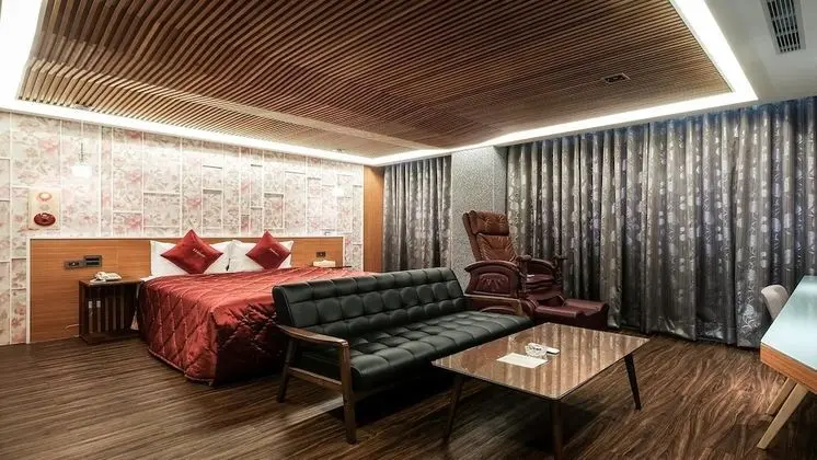 Deluxe Tek Büyük Yataklı Oda