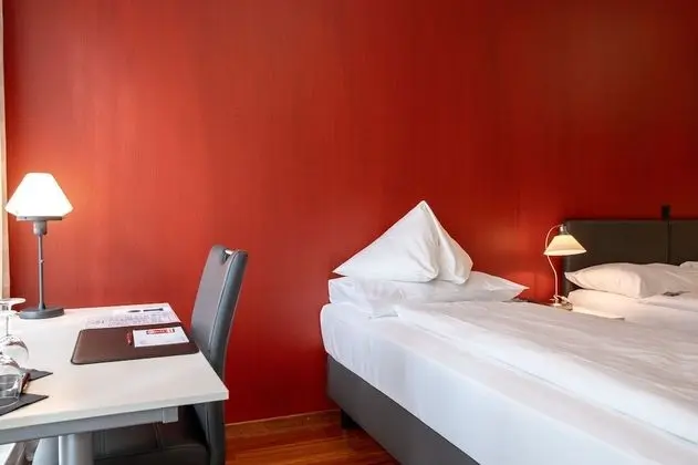 Standard Tek Büyük Yataklı Oda, 1 Çift Kişilik Yatak, Bahçe Manzaralı