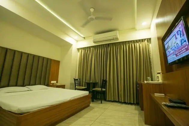 Luxury Tek Büyük Yataklı Oda