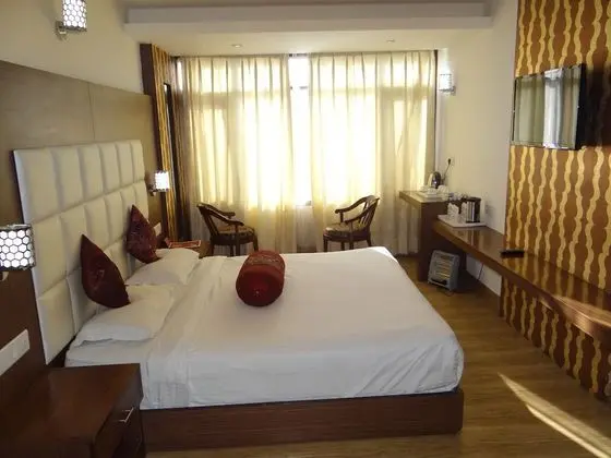 Luxury Oda