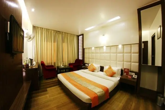 Luxury Oda