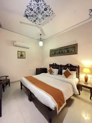 Deluxe Tek Büyük veya İki Ayrı Yataklı Oda, 1 Yatak Odası, Balkon, Avlu