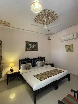 Deluxe Tek Büyük veya İki Ayrı Yataklı Oda, 1 Yatak Odası, Balkon, Avlu