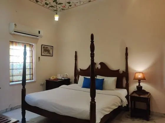 Deluxe Tek Büyük veya İki Ayrı Yataklı Oda, 1 Yatak Odası, Balkon, Avlu