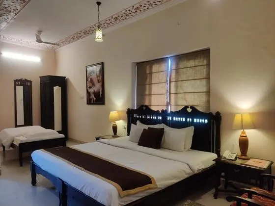 Deluxe Tek Büyük veya İki Ayrı Yataklı Oda, 1 Yatak Odası, Balkon, Avlu