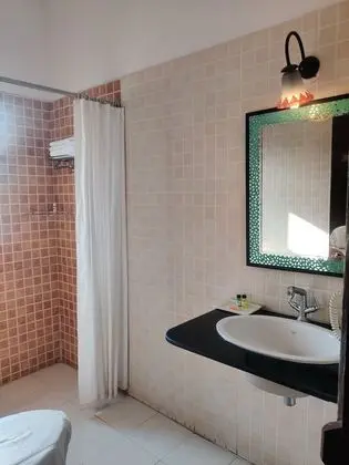 Deluxe Tek Büyük veya İki Ayrı Yataklı Oda, 1 Yatak Odası, Balkon, Avlu