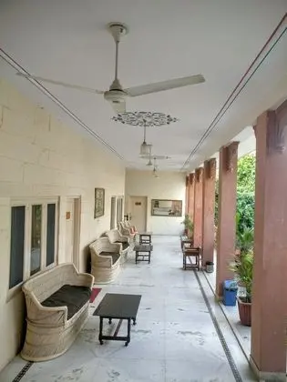 Deluxe Tek Büyük veya İki Ayrı Yataklı Oda, 1 Yatak Odası, Balkon, Avlu