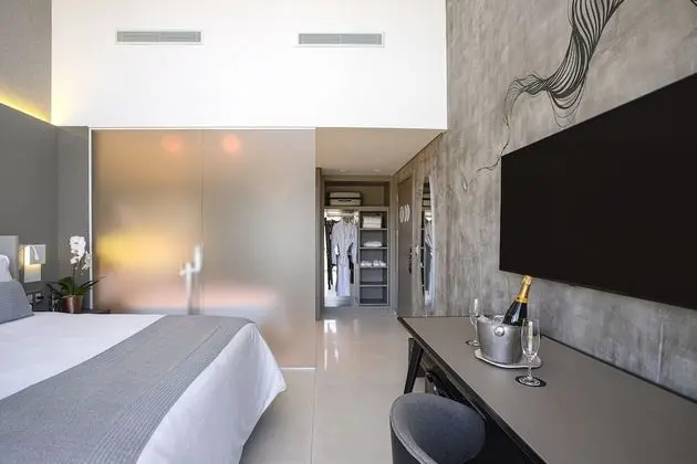 Deluxe Tek Büyük Yataklı Oda
