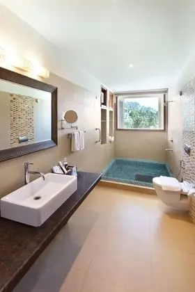 Deluxe Tek Büyük Yataklı Oda, 1 En Büyük (King) Boy Yatak, Tepe Manzaralı